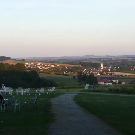 Konradshof 3*