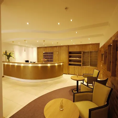 康拉德霍夫酒店 酒店